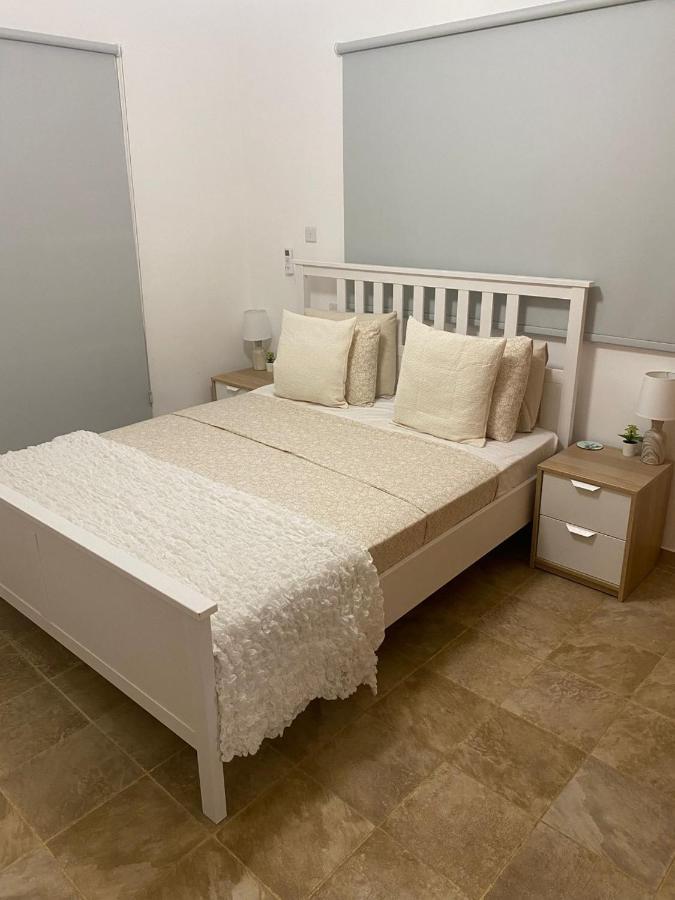 Villa Suncity Boutique Beachfront Agia Napa Buitenkant foto