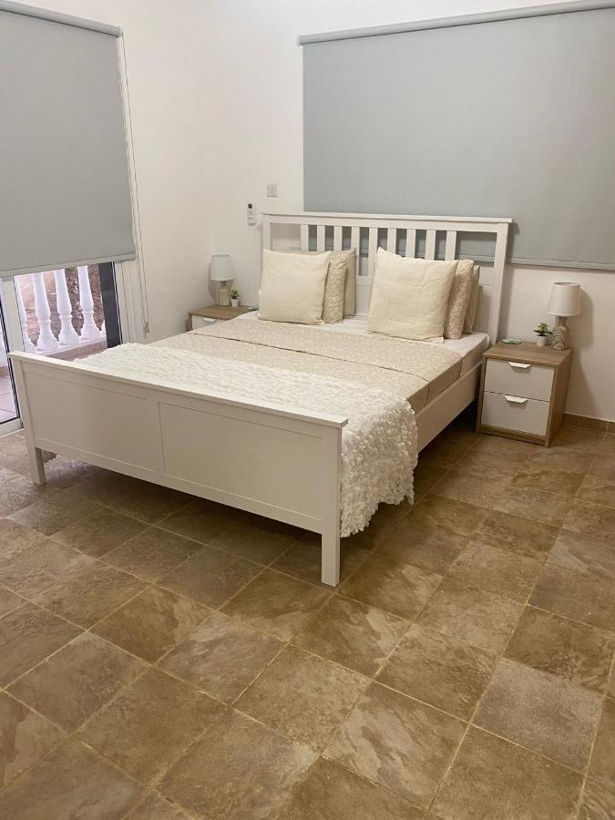 Villa Suncity Boutique Beachfront Agia Napa Buitenkant foto