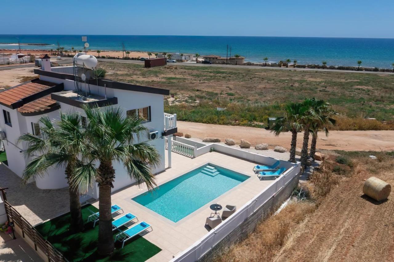 Villa Suncity Boutique Beachfront Agia Napa Buitenkant foto