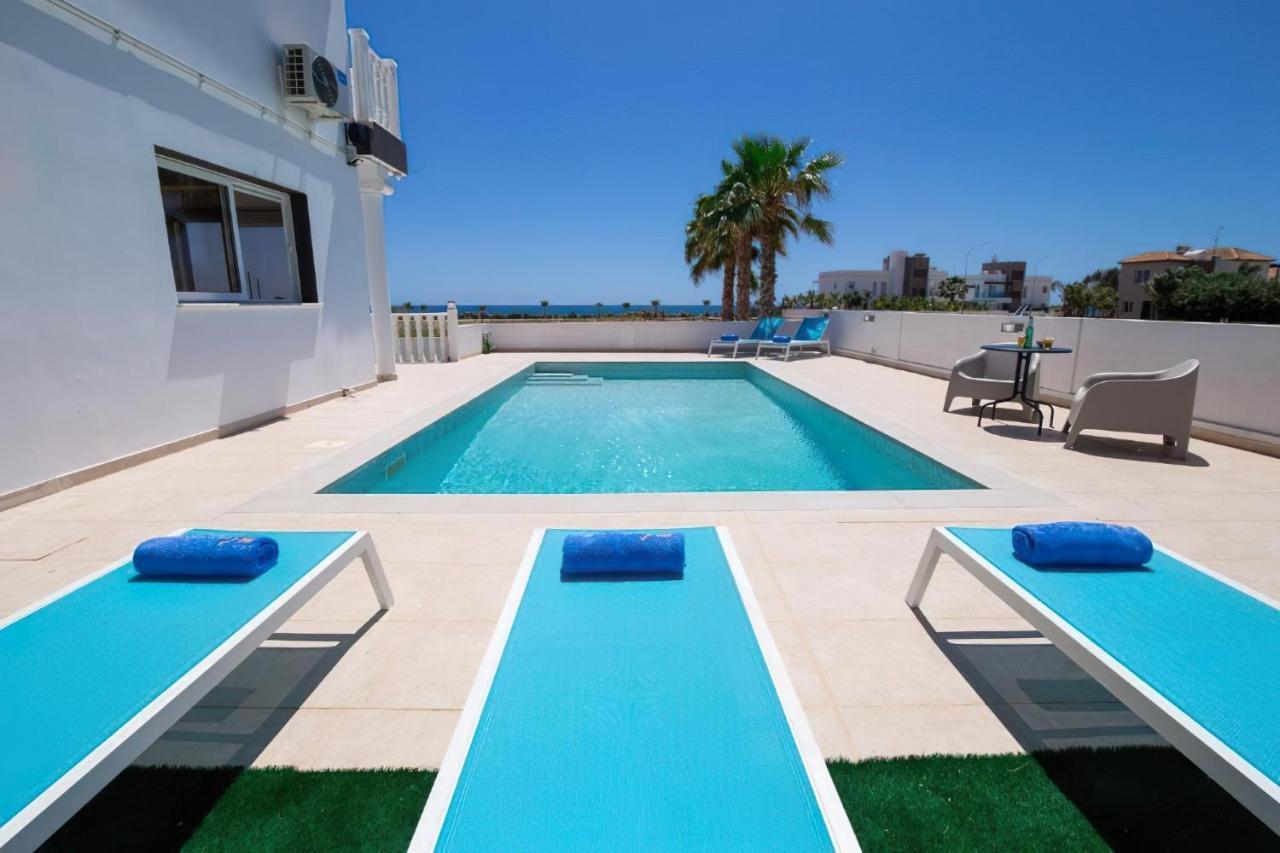 Villa Suncity Boutique Beachfront Agia Napa Buitenkant foto
