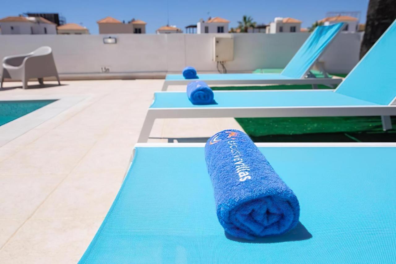 Villa Suncity Boutique Beachfront Agia Napa Buitenkant foto