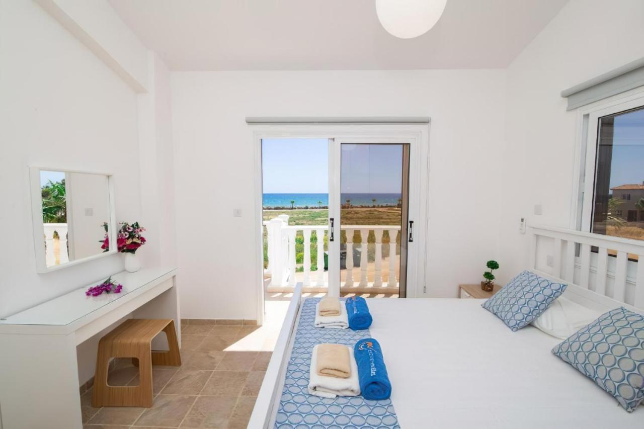 Villa Suncity Boutique Beachfront Agia Napa Buitenkant foto