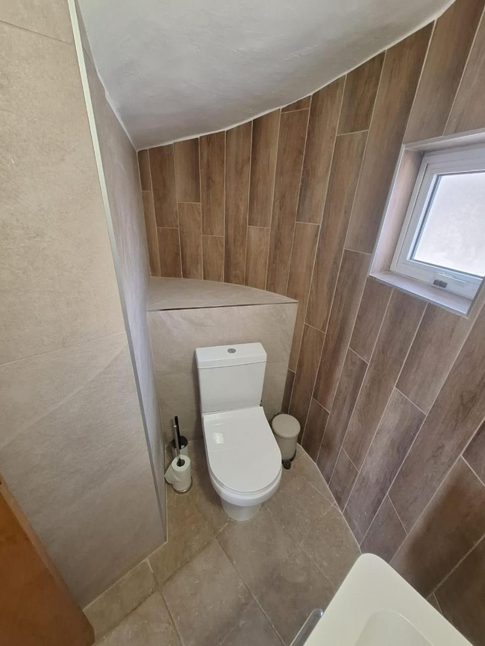 Villa Suncity Boutique Beachfront Agia Napa Buitenkant foto